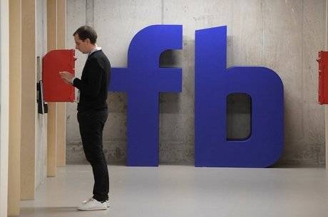 09/12/2017- Facebook diz ‘esperar tomar medidas’ contra perfis falsos no Brasil antes das eleições de 2018